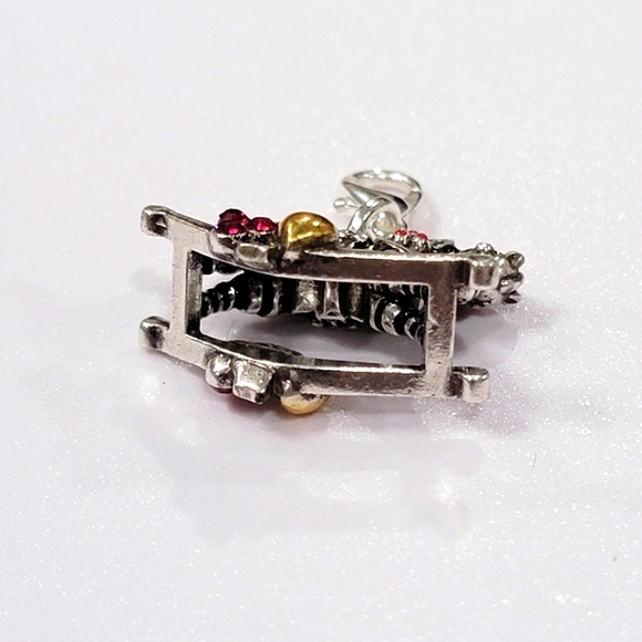 BRIGHTON RETIRED HOLIDAY ROCKING HORSE SNAP CHARM NWOT - Picture 5 of 5